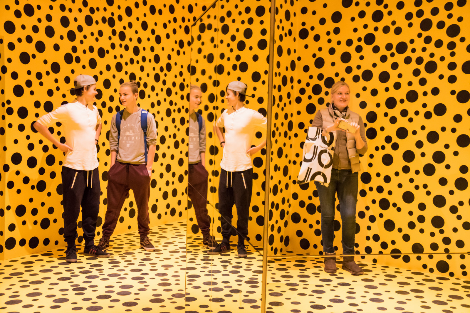 lidé, muzeum, Dánsko, Louisiana, konst, Danmark, výstava, UTST llning, yayoikusama, exif modelu canoneos760d, geocountry, Kamera aby kánon, geocity, Model fotoaparátu canoneos760d, geostate, geolocation, EXIF čočka efs18200mmf3556is, exif aby kánon, EXIF otvor 40, exif focallength 32mm, exif isospeed 6400, museumofmodernart, iuendeligheden