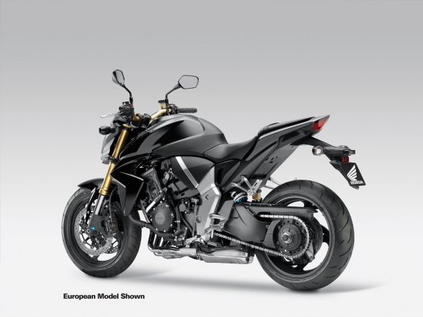 2011,Honda,2000x1500 px,Cb1000r