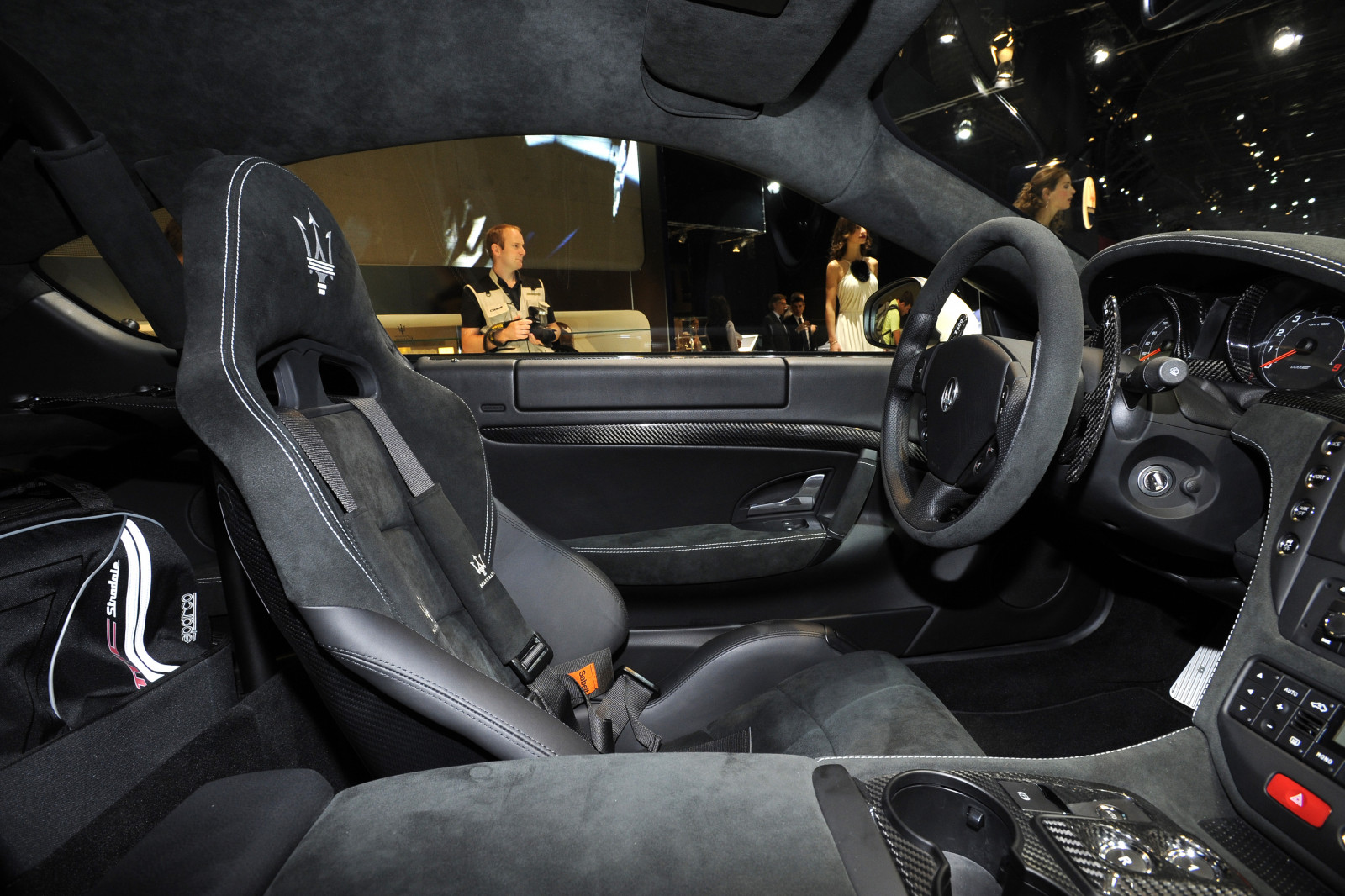 auto, vozidlo, sportovní auto, Maserati, výkon auta, volant, limuzína, 2012, netcarshow, netcar, obrázky vozidel, photo auto, kolo, GranTurismo MC Stradale na trati debutu v Mugellu 15 Oct 2010, superauto, pozemní vozidla, automobilového designu, automobil make, luxusní vůz, rodinný vůz, výkonné auto, sportovní sedan, auto show