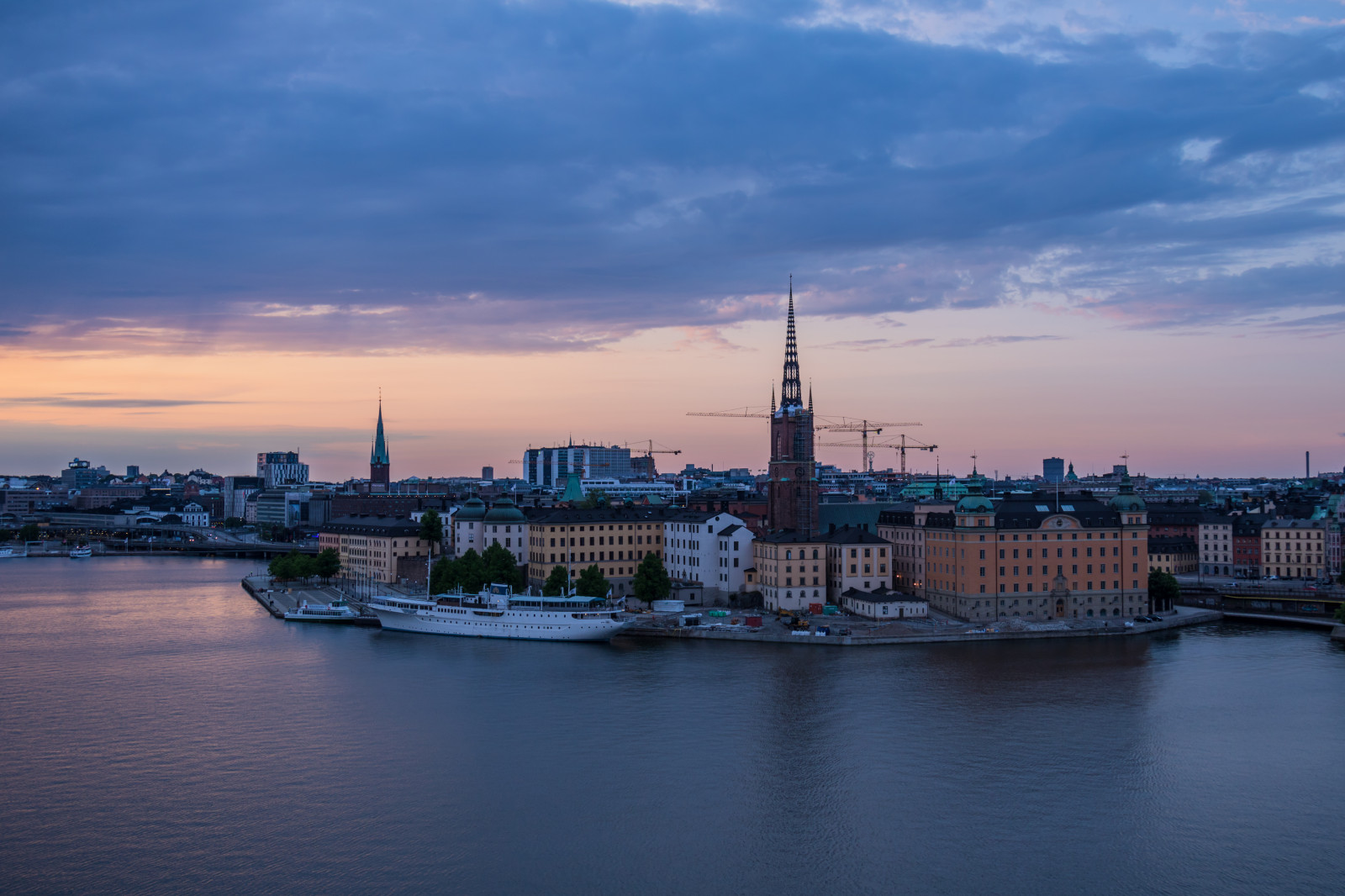 solnedgang, hav, by, bybilledet, Bugt, vand, bygning, afspejling, himmel, køretøj, solopgang, skyline, skyskraber, aften, morgen, bro, flod, havn, horisont, panorama, Stockholm, dok, skumring, Marina, Sky, downtown, daggry, solnedg ng, byggnad, skymning, Havn, attackfoto, attackfoto7, byområde, vandveje, menneskelig bosættelse