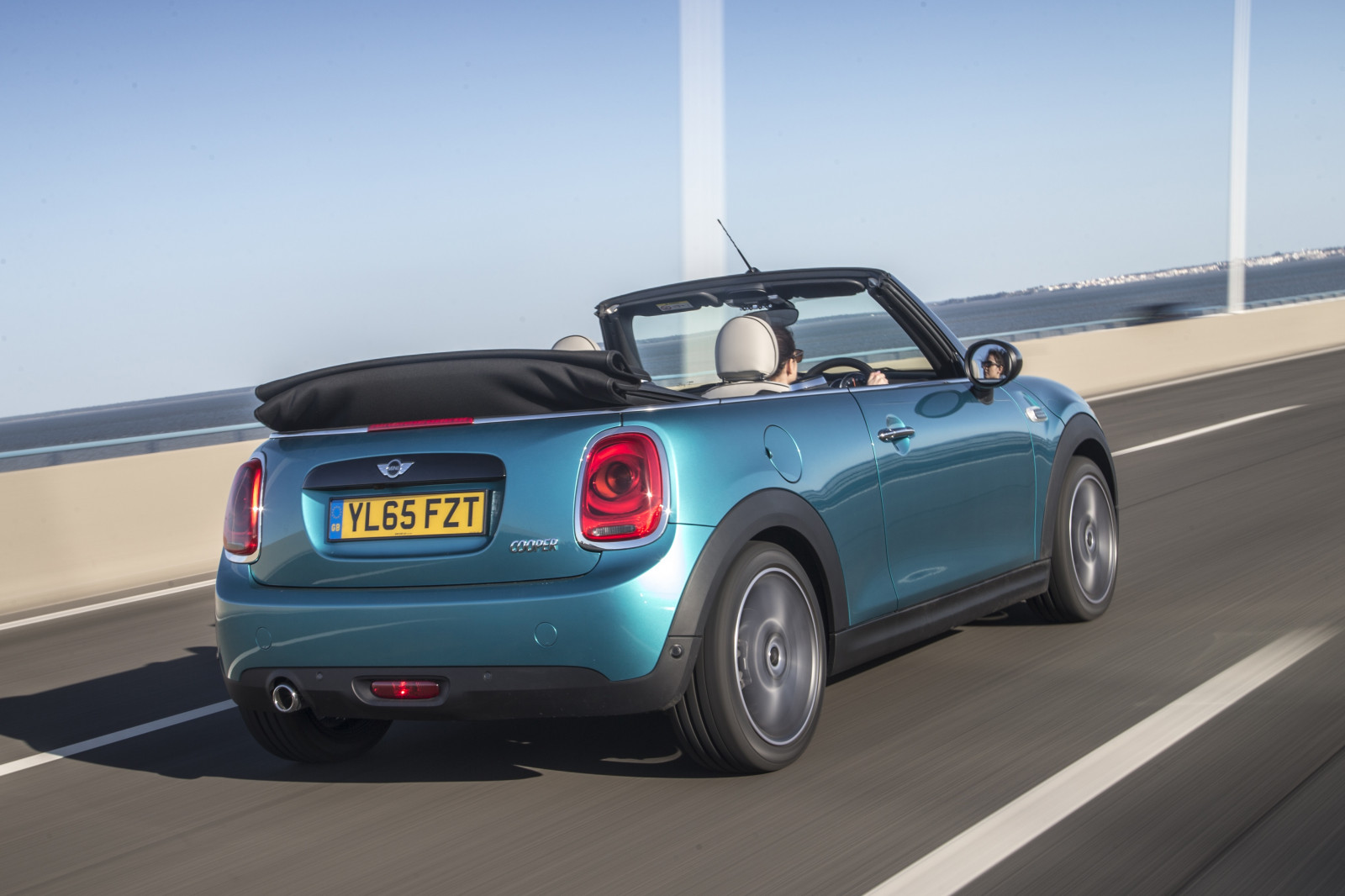 bil, fordon, Konvertibel, Mini, netcarshow, netcar, bil bilder, bil foto, 2016, hjul, Cooper cabriolet brittiska versionen, landfordon, bildesign, fordons exteriör, bil make, lyx fordon, familjebil, stadsbil, kompakt sport utility vehicle