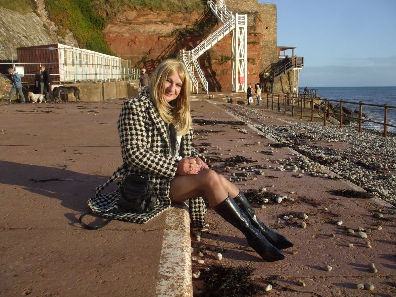 ragazza,vacanza,spiaggia,mare,sabbia,Turismo