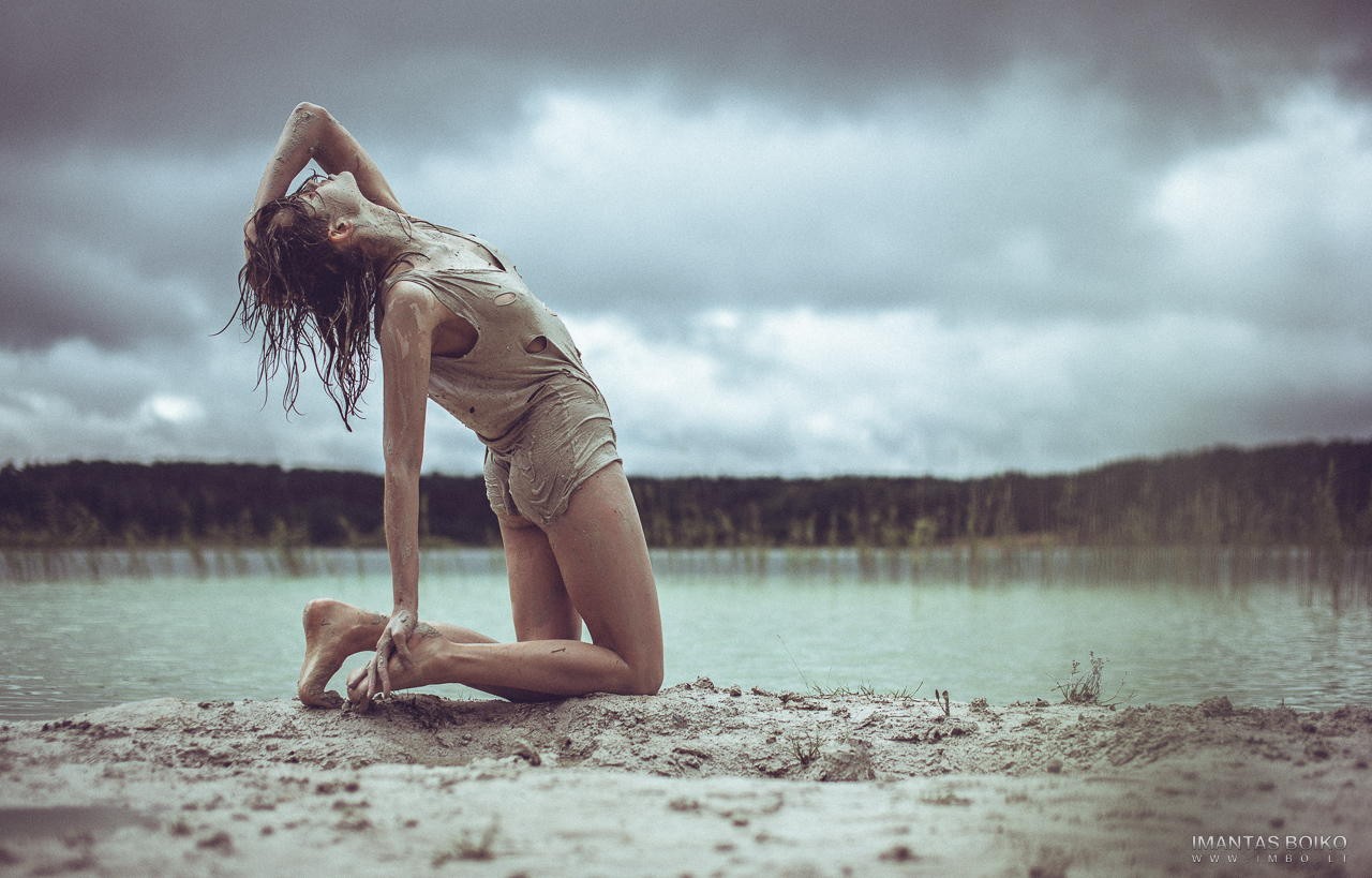 sollys, landskab, Kvinder, model, øjne, natur, sidder, fotografering, mudder, pige, skønhed, fotografi, humane positioner, Photo shoot, nøgenmodel, fysisk kondition