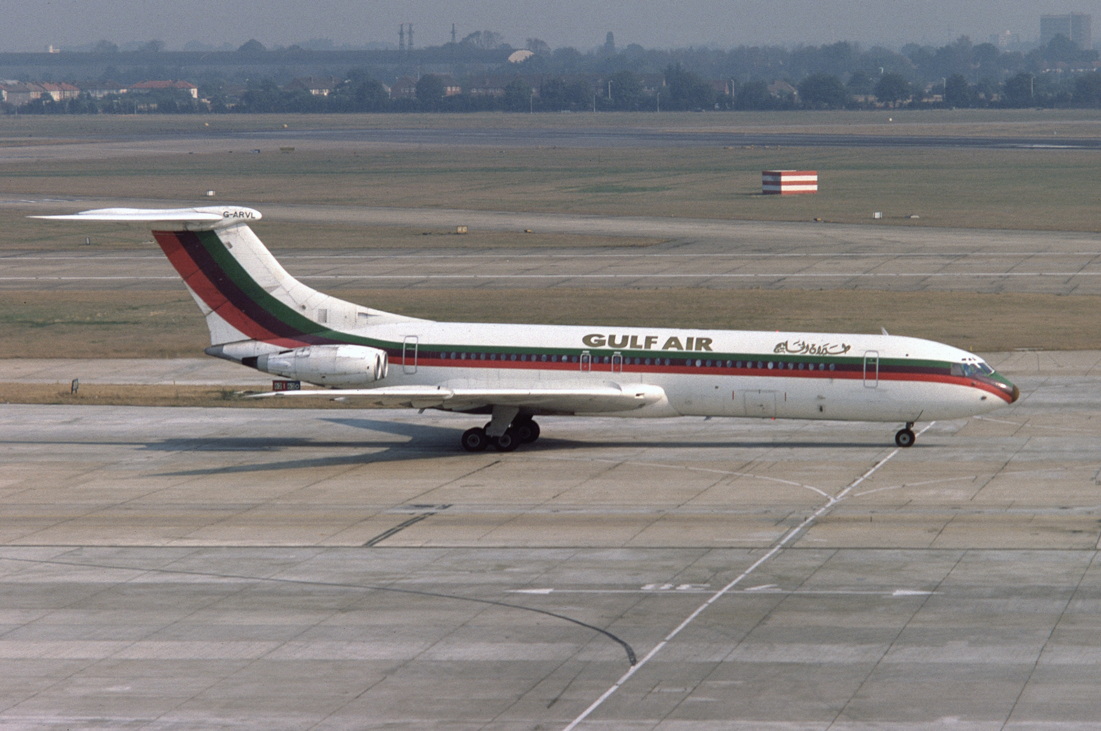 Londra, veicolo, aereo, aereo, Boeing, Boeing 737, Volo, Boeing 757, aviazione, ala, linea aerea, atmosfera della terra, aereo di linea, jet, aeromobili corpo stretto, Boeing 767, Heathrow, aviationphotography, EGLL, lhr, Vickers, VC10, Gulfair, stockshots, garvl, Douglas DC-9, McDonnell Douglas MD 80, Boeing 717, Boeing 727