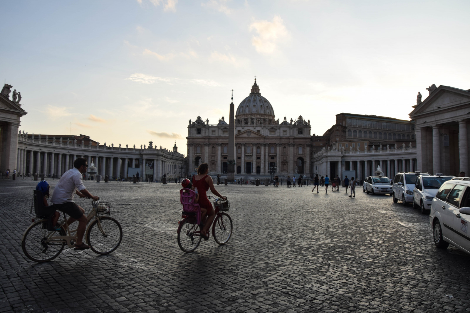 město, panoráma města, Itálie, architektura, starověký, vozidlo, Cestovní ruch, večer, město, Evropa, kostel, Řím, cestovat, rom, pradávné město, roma, architektura, kyrka, sanpietro, piazzasanpietro, stpeterbasilica, CITT delvaticano, peterskyrkan, vatikanstaten, petersplatsen, vodní, lidské osídlení, zájezdy