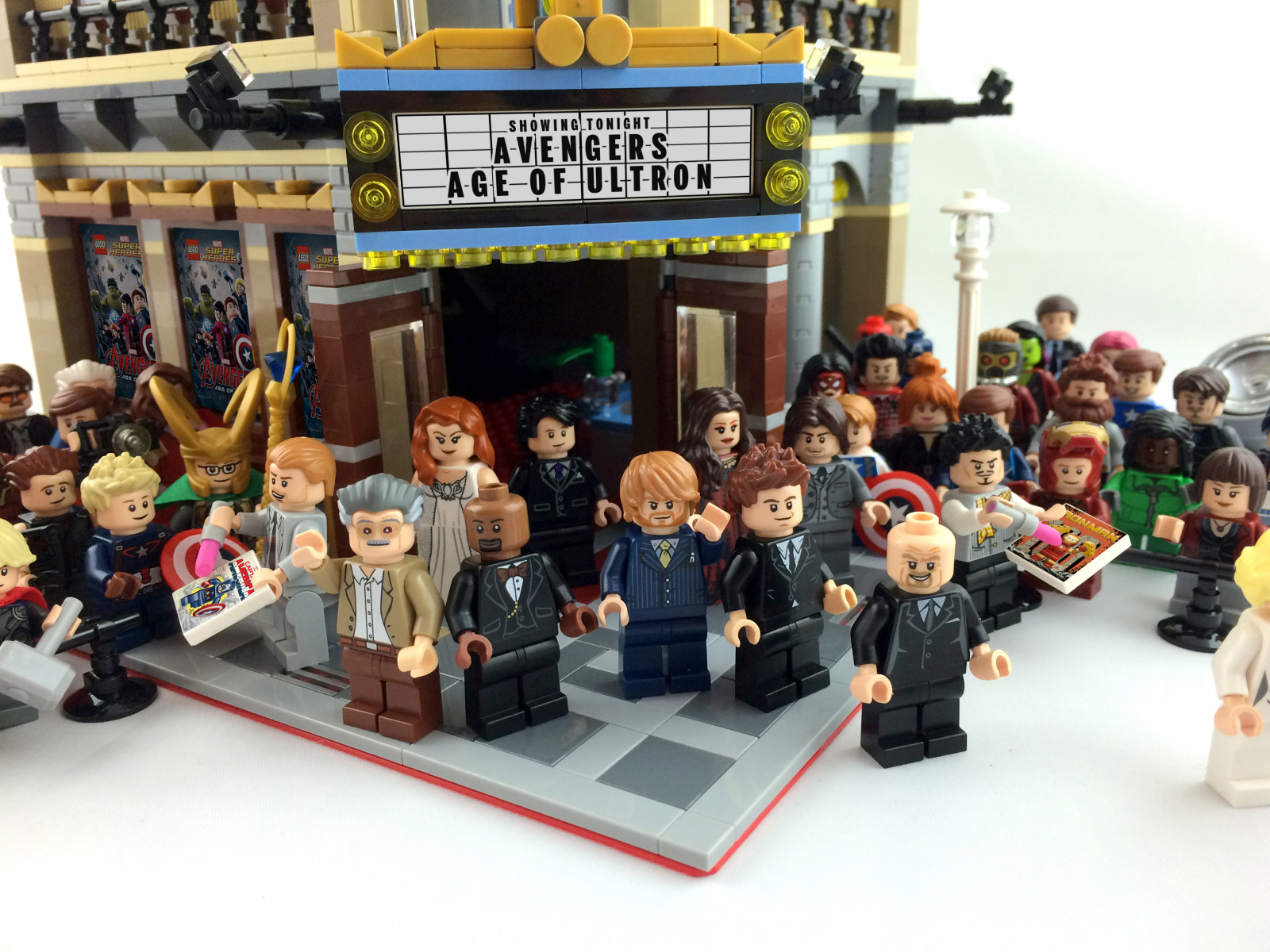 cosplay, město, LEGO, fotograf, Vrak, Steve, Hračka, komiks, prapor, Rtuť, palác, Hawkeye, Zuřivost, Loki, Starlord, Ultron, Bruce, děti, stáří, divadlo, film, kino, robert, tvůrce, parker, zázrak, minifigures, jr, pavoučí muž, Železný muž, kapitán Amerika, Petr, Rogers, Chris, Evans, premiéra, Černá vdova, tonystark, Joss, Whedon, Downey, Scarletwitch