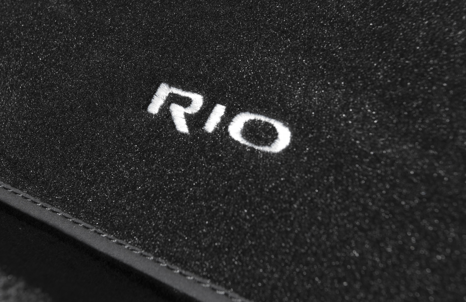 sort, monokrom, logo, mærke, 2013, Kia, netcarshow, netcar, bil billeder, bil foto, Rio, nummer, sort og hvid, monokrom fotografering, skrifttype