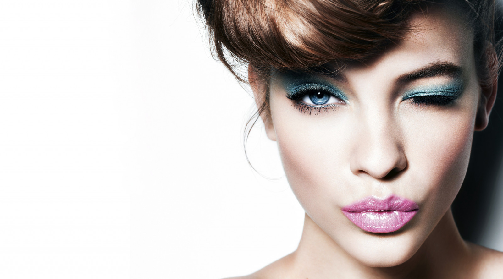 Wallpaper : brunette, wink, look, make up 4775x2653 - CoolWallpapers ...
