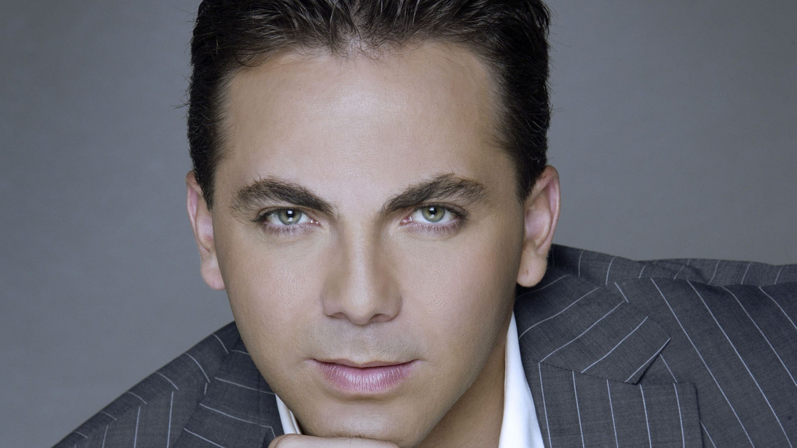 Wallpaper : cristian castro, face, suit, eyes, look 1920x1080 - goodfon
