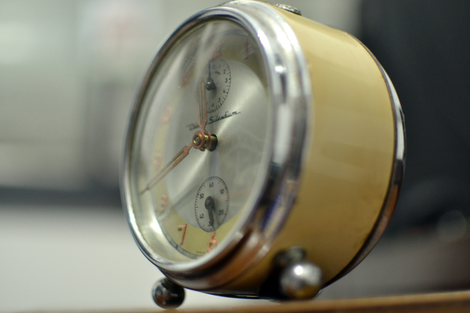 Wallpaper depth of field, watch, clocks, light, hand, clock, product, gauge 4608x3072