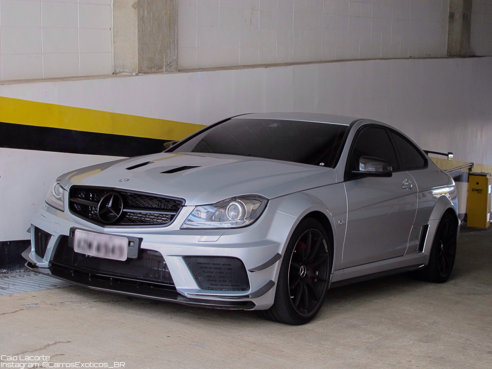 auto, Červené, Brazílie, cars, sport, Brasil, 35MM, Německo, mercedes, benz, pavouk, úhledný, italština, Nikon, df, automobil, automotive, super, Ferrari, vermelho, turbo, Němec, McLaren, Porsche, Carros, BMW, Vyhnout se, poklop, GT, Vermelha, příkrý, audi, Boxster, a45, rosso, Lamborghini, mb, kupé, Brasilia, sv, Maserati, Alemanha, Gallardo, AMG, RS4, F430, Corsa, Supercars, BSB, r8, F12, RS6, ENB, distrito, 599, Superleggera, exoticos, Veículos, audirs4, germancars, Exclusivos, D3200, audirs6, worldcars, audirs, nikonflickraward, Agera, Aventador, mp412c, D3100, agerar, audirs3, carnporn, mclarenp1