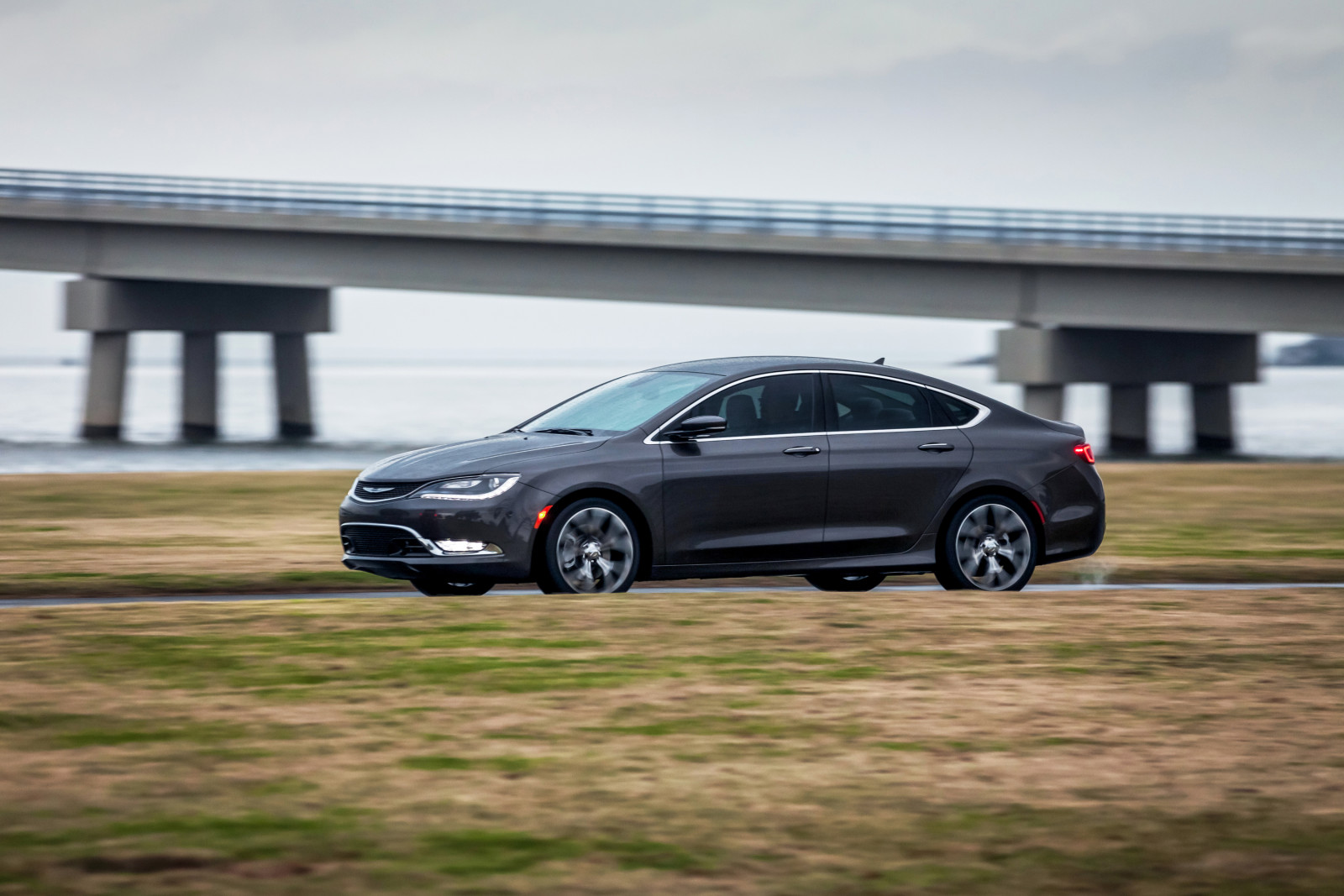 bil, fordon, Chrysler, Audi A7, Sedan, netcarshow, netcar, bil bilder, bil foto, 2016, 200 C, hjul, landfordon, bildesign, bil make, lyx fordon, familjebil, kompakt bil, verkställande bil, mitten av storlek bil