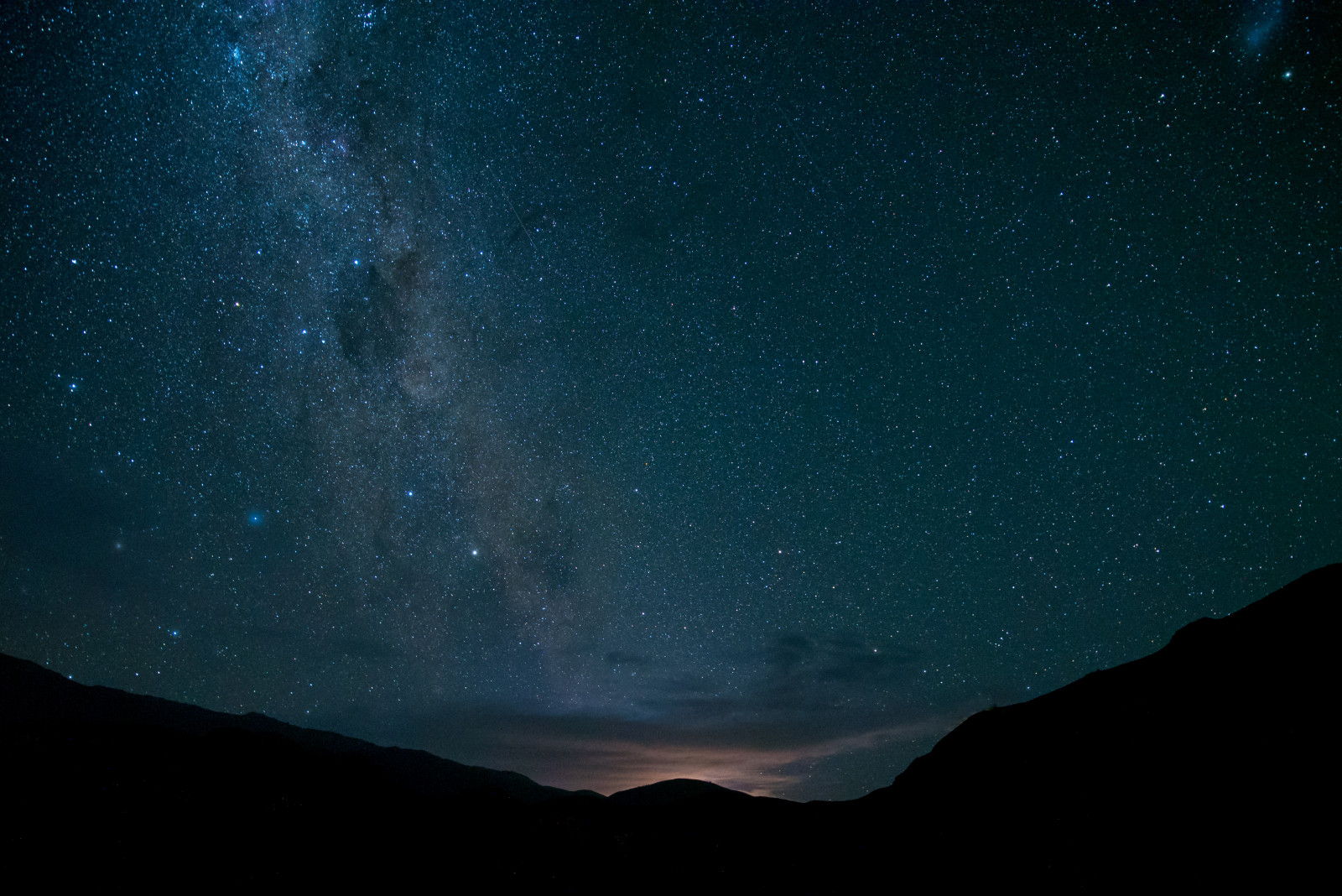 paesaggio, notte, galassia, natura, spazio, cielo, stelle, fulmine, via Lattea, orizzonte, atmosfera, Nikon, scienza, Chile, universo, astronomia, notturno, mezzanotte, D750, montagna, modo, stella, oscurità, latteo, astro, NGC, attraverso, Tokina, 1735, sfondo del computer, atmosfera della terra, spazio, oggetto astronomico, fenomeno geologico, fenomeno meteorologico, fenomeno, lactea