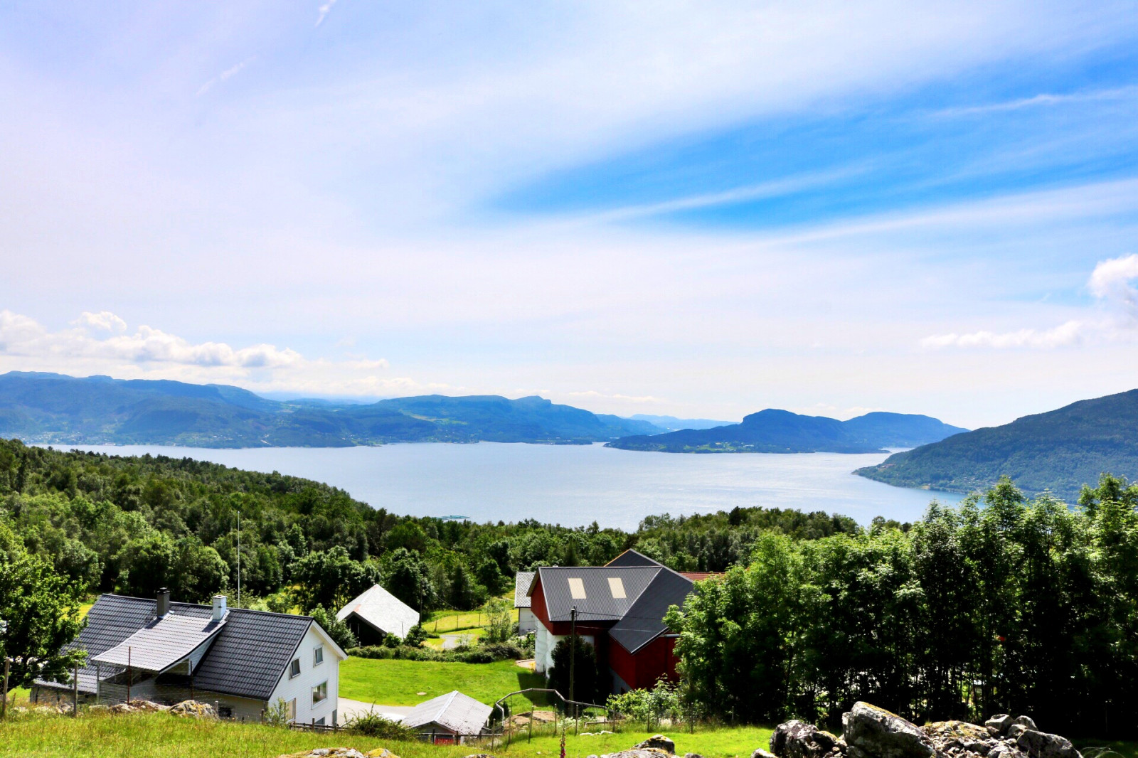 Ozean, Ausflug, blau, rot, Meer, Himmel, Weiß, Haus, Baum, Grün, Kanon, Gebäude, Landschaft, Aussicht, draussen, Bauernhof, Hügel, Himmel, Tur, Bauernhöfe, Fjord, Berghang, 1855mm, R d, Ombo, Hus, Gard, Fjell, Orry, Hav, Bla, Sj, Gr nn, Hjelmeland, Blatt, 750d, Aasland, Sland, Hierfjellet, Ombofjorden