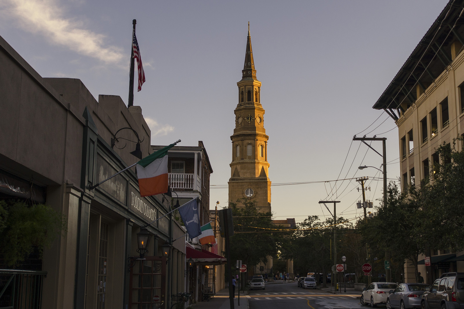 starý, město, ulice, architektura, auto, budova, nebe, silnice, večer, věž, historický, dějiny, město, Spojené státy americké, kostel, náměstí, doprava, metropole, chůze, spirála, infrastruktura, Carolina, strom, centrum, brzy, , nás, jižní, turista, náměstí, Svatý, jižní, americký, fasáda, prohlížení památek, charlestone, destinace, urban area, Metropolitní oblast, sousedství, doba, koloniální, kostelní věž, zvonice, křížový, episkopální