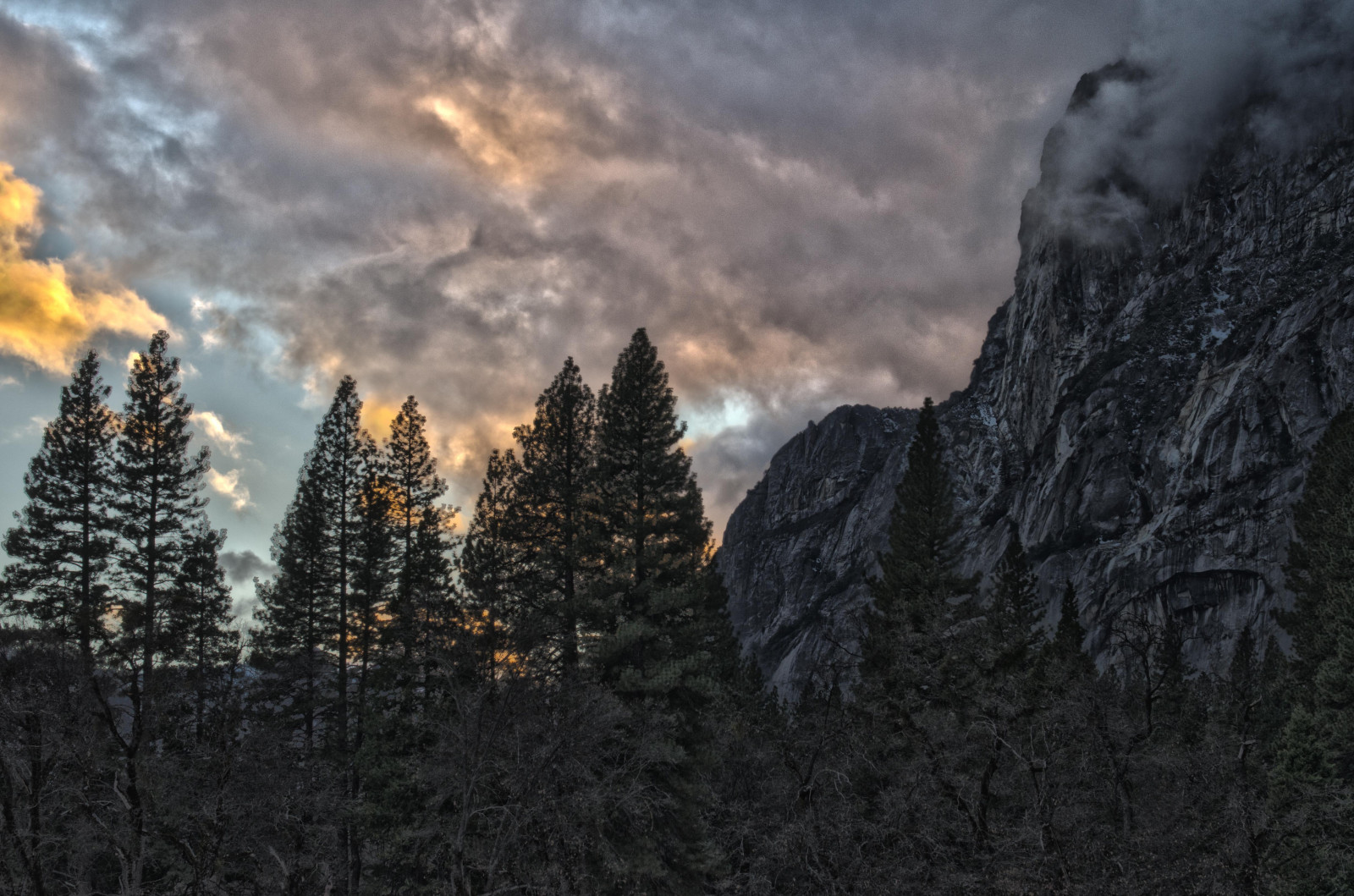 slunečnímu záření, krajina, barvitý, les, hory, západ slunce, nebe, park, sníh, zima, mraky, svítání, večer, ráno, HDR, Kalifornie, atmosféra, národní park, údolí, Spojené státy americké, divočina, Dovolená, odpoledne, západní, zmrazení, Nevada, jehličnatý strom, dovolená, Terén, longexposure, dlouho, expozice, dramatický, mrak, západ, strom, národní, zakalený, den, hora, svítání, rostlina, pozdě, sierra, nás, patro, podlaha, dno, ca, destinace, yosemite, geologie, počítač tapeta, dřevina, horských reliéf, geologický fenomén, pohoří, žula, meteorologický jev, modřín, borovice rodina, jev, geologický
