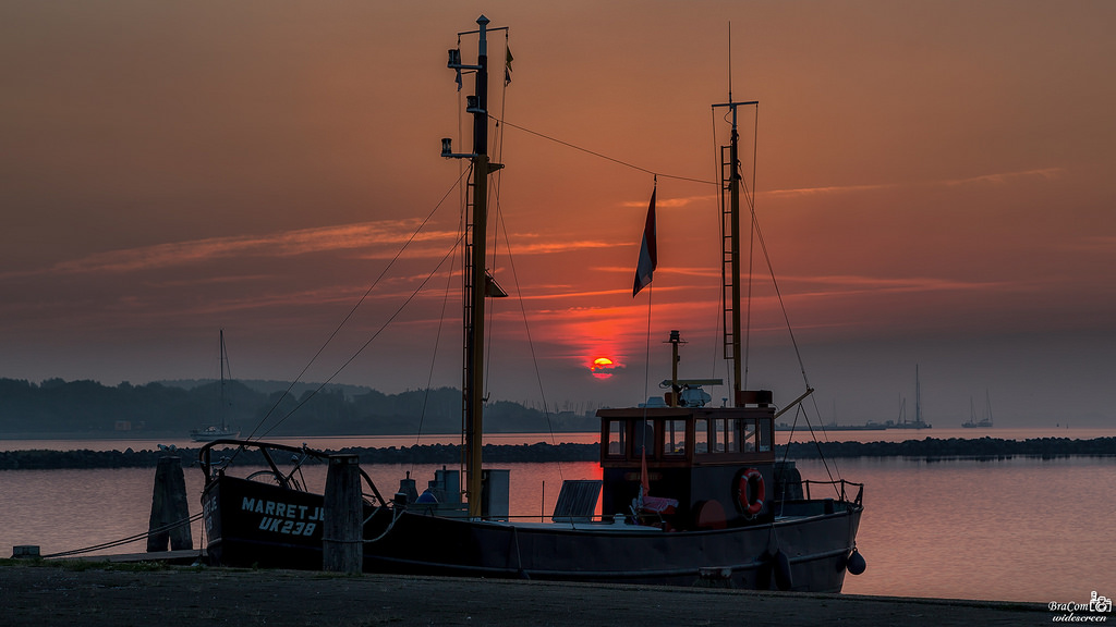 loď, loď, západ slunce, moře, voda, odraz, nebe, svítání, uklidnit, večer, ráno, pobřeží, slunce, Kánon, přístav, horizont, Nizozemí, soumrak, Holandsko, mrak, duny, svítání, oceán, nl, plavidlo, kust, kanál, bota, nederland, 169, zuidholland, zon, bracom, Wolk, goereeoverflakkee, southholland, canoneos5dmkiii, širokoúhlý, canonef24105mm, bramvanbroekhoven, rybářské plavidlo, zonsopkomst, Schip, uvázány, Grevelingen, Brouwersdam, Ouddorp, Marretje, Uk238, Ochttend, Spiegling, Dunen, Springersdiep, Každoroční přehled, Jaaroverzicht