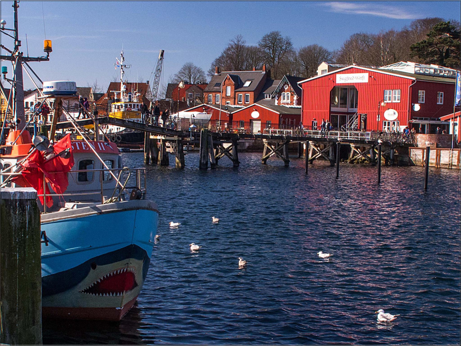 loď, moře, vozidlo, Německo, přístav, dok, 2015, trajekt, přístav, deutschland, plavidlo, lodičky, m rz, Baltské moře, Šlesvicko-Holštýnsko, vodní, Hafen, Fischereihafen, eckernf RDE, holzsteg, hafenblick, ostseehafen