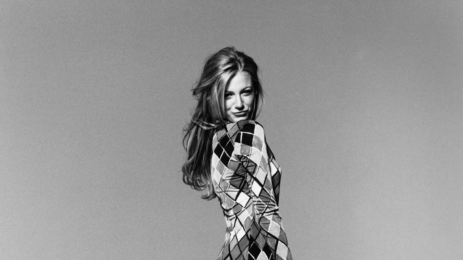 Wallpaper : 1920x1080 px, Blake Lively, blonde, dress, monochrome