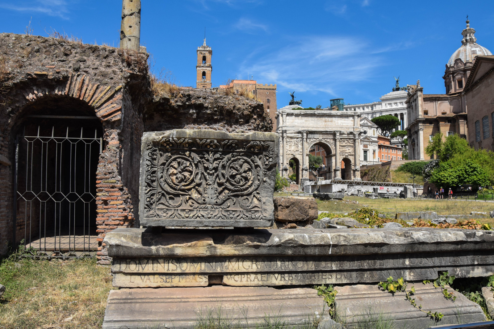 chrám, město, Itálie, architektura, starověký, Cestovní ruch, Evropa, oblouk, Řím, zřícenina, dovolená, památník, cestovat, rom, pradávné město, roma, forumromanum, fororomano, viadellasalaravecchia, romerskarkitektur, romanmythologyandgenealogy, mezník, dávná historie, lidské osídlení, historické místo, místo uctívání, starověký Řím