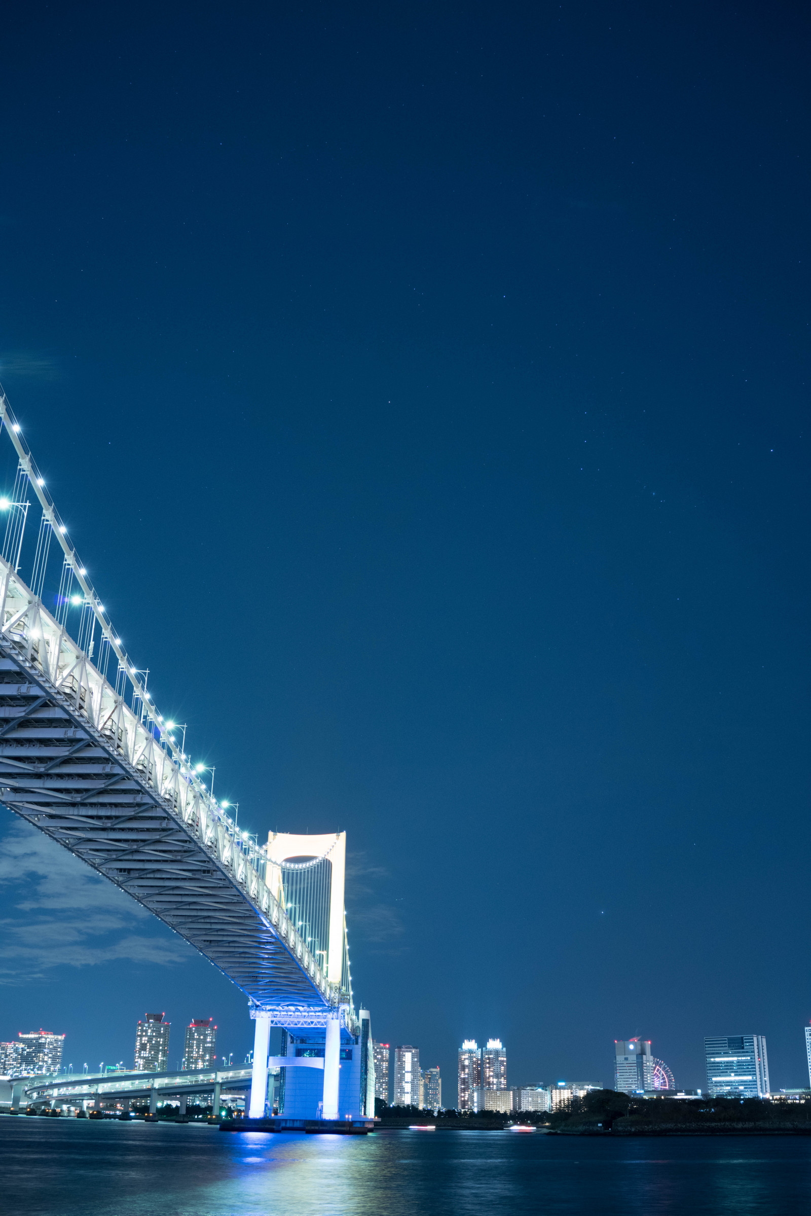 Japonsko, moře, panoráma města, noc, architektura, odraz, nebe, vozidlo, panoráma, mrakodrap, věž, most, horizont, Sony, výletní loď, soumrak, Tokio, RX1R, jp, světlo, osvětlené, osvětlení, oceán, vlna, Zeiss, mezník, duhový most, tokyobay, rx, rx1, rx1rm2, rx1rmark2, Atmosféra Země