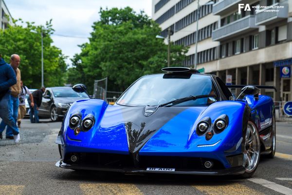 car,vehicle,road,street,Canon,technology