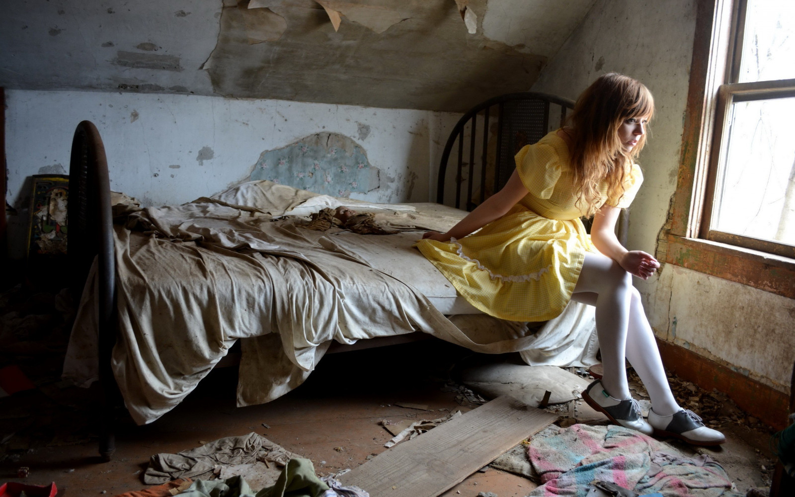 tempio, donne, modello, rovinare, seduta, letto, vestito, scultura, moda, primavera, mitologia, ARTE, colore, ragazza, bellezza, signora, fotografia, Immagine, 2560x1600 px, posizioni umani, servizio fotografico, arte modello