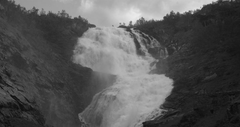3008x1592 px, Kjosfossen, monokróm, vízesés 3008x1592 px, Kjosfossen, monokróm, vízesés