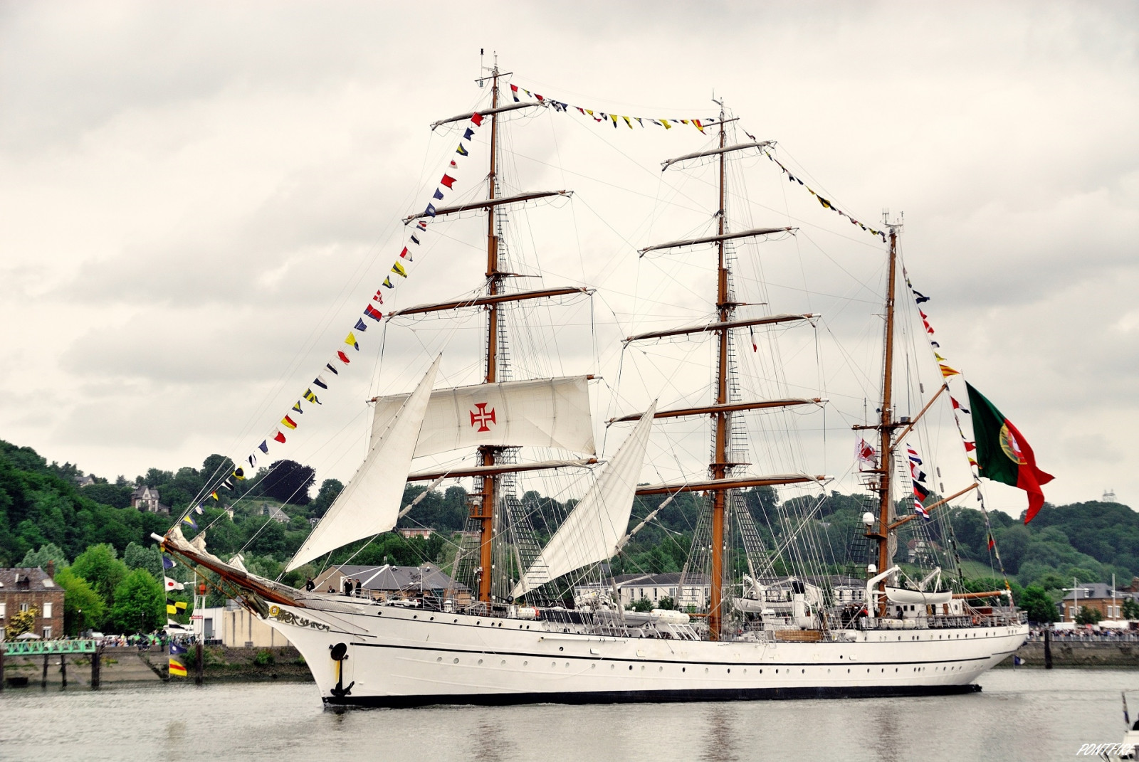 krajina, loď, loď, plachetnice, západ slunce, město, déšť, most, řeka, slunce, město, Francie, dok, plavidlo, námořník, Seine, plachtění, badatel, Brigantine, prozkoumat, jachta, velký, lodě, plavidlo, stožár, quai, ville, navire, plachetnice, barque, pont, voile, lodě, plachta, Klipr, pluie, fleuve, Seine-Maritime, vodní, east Indiaman, plné zmanipulované loď, fluyt, fregata, loď linky, galéra, lehká loď, briga, vlajková loď, manila galéra, vysoká loď, Guanabara, šalupy války, škuner, dechař, cévy, navires, vieuxbateau, pontfire, Barquentine, rouen, Marinero, Seemann, hautenormandie, vysoká loď, Marinaio, školní loď, galeas, laseine, Troismáty, Matelot, Sagresii, Portderouen, Oldsailingship, Grandvoilier, Vieuxvoilier, Portdecommerce, Pontgustaveflaubert, Troismus tsbarque, Marynarz, Albertleoschlageter, Armada2013, Villederouen, Armadarouen2013, baltimore clipper, first rate, steam frigate, ship replica