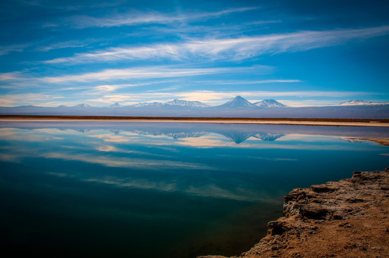 lumina soarelui, peisaj, munţi, apus de soare, mare, dafin, lac, apă, natură, ţărm, reflecţie, cer, nori, plajă, răsărit, seară, dimineaţă, coastă, orizont, atmosfera, Chile, amurg, Deșertul Atacama, nor, zori de zi, ocean, val, lac, amurg, corp de apa