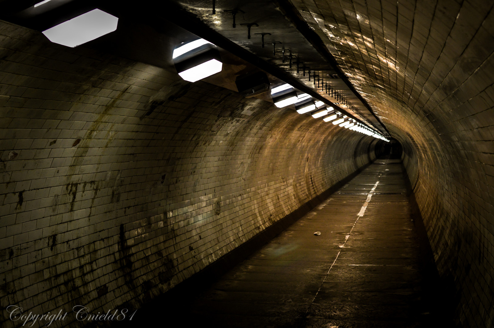 město, Londýn, věž, mokrý, kov, zahrada, Temže, podzemí, beton, ostrov, světla, Nikon, náladový, Pod vodou, Greenwich, perspektivní, viktoriánský, tunel, špinavý, chodník, osady, D3200