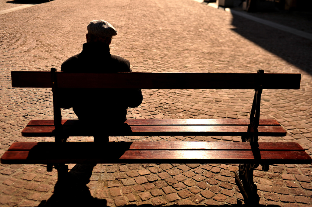 tempio, strada, urbano, ombra, parete, tavolo, legna, scultura, Nikon, Francia, francese, 2013, ARTE, colore, NIKKOR, illuminazione, forma, 57, streetphotography, urbain, couleurs, ruta, mobilia, solitudine, D700, posizioni umani, lorraine, metz, yannick, mosella, surlevif, nikkor247028, placedescharrons, deckard1953