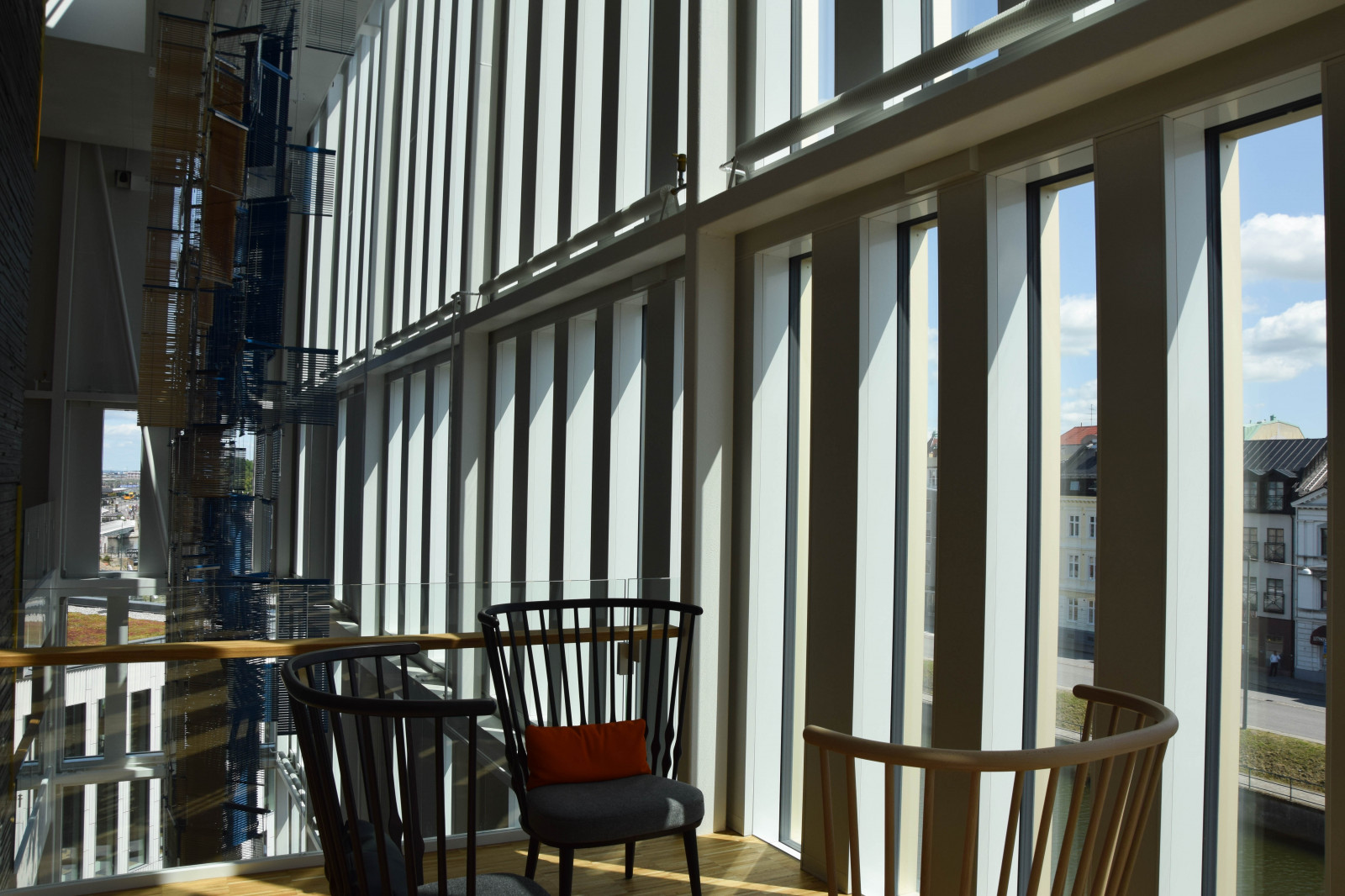 okno, město, architektura, budova, pokoj, místnost, hotel, knihovna, Švédsko, Evropa, Vzhled interiéru, Malm živě, architecutre, Malmo, restaurace, congresscenter, design, koncertní sál, domů, byt, kondominium, fasáda, hlavní sídlo, Žaluzie okna