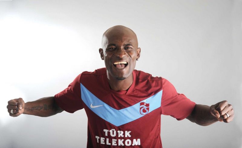 Trabzonspor,didierzokora,muskel,spiller,fotballspiller,ansiktshår