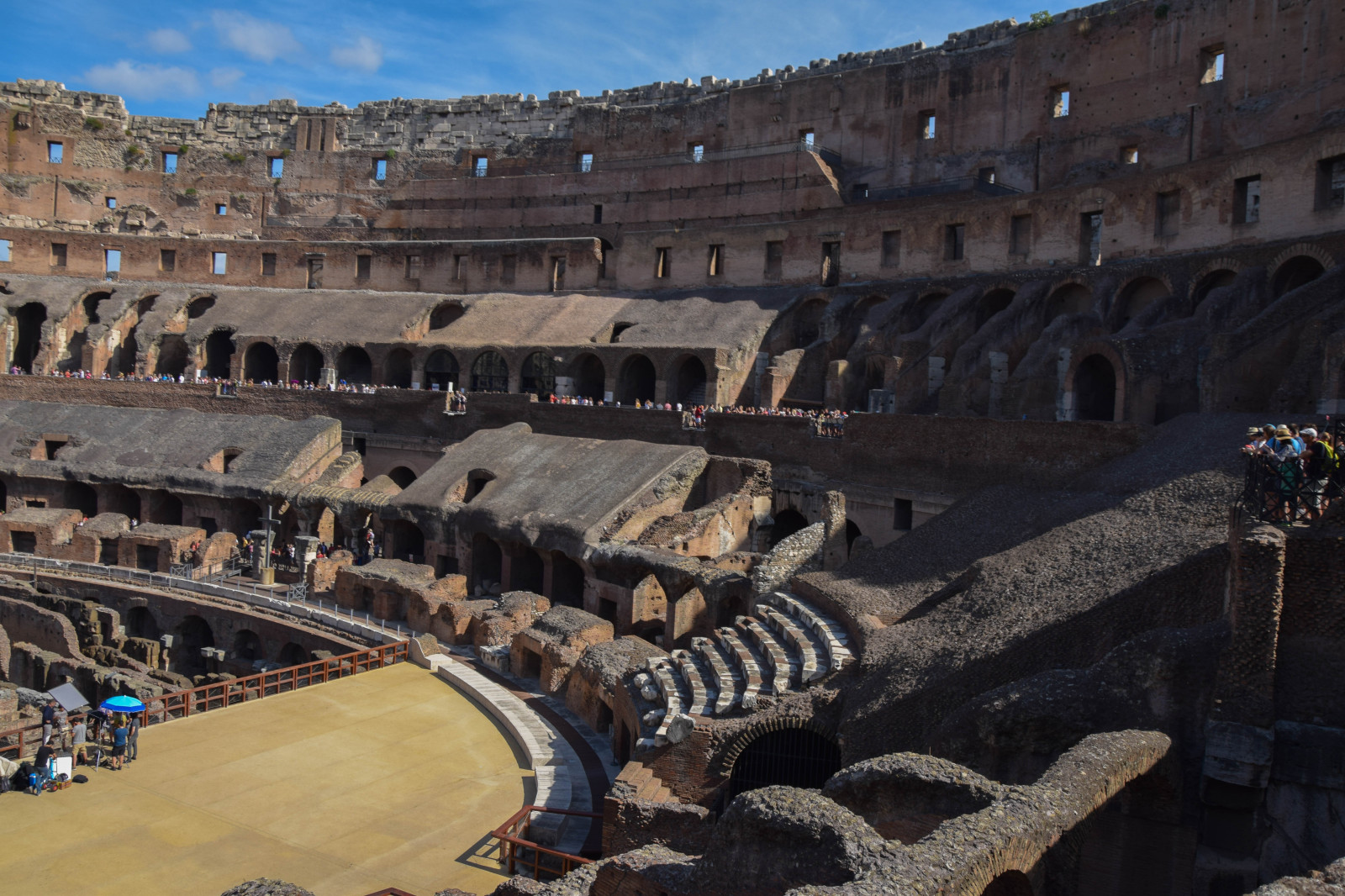 Stadt, Italien, die Architektur, Alt, Europa, Stadion, Rom, Kolosseum, Struktur, Arena, Amphitheater, Rom, alte Stadt, Roma, Romerskarkitektur, Titus, Colosseo, Piazzadelcolosseo, Amfiteater, Amphitatrumflavium, Vespanius, Wahrzeichen, alte Geschichte, menschliche Siedlung, geographische Eigenschaft, Sportveranstaltung, Historische Seite, archäologische Fundstätte, antikes Rom, Alte römische Architektur, Stierkampfarena