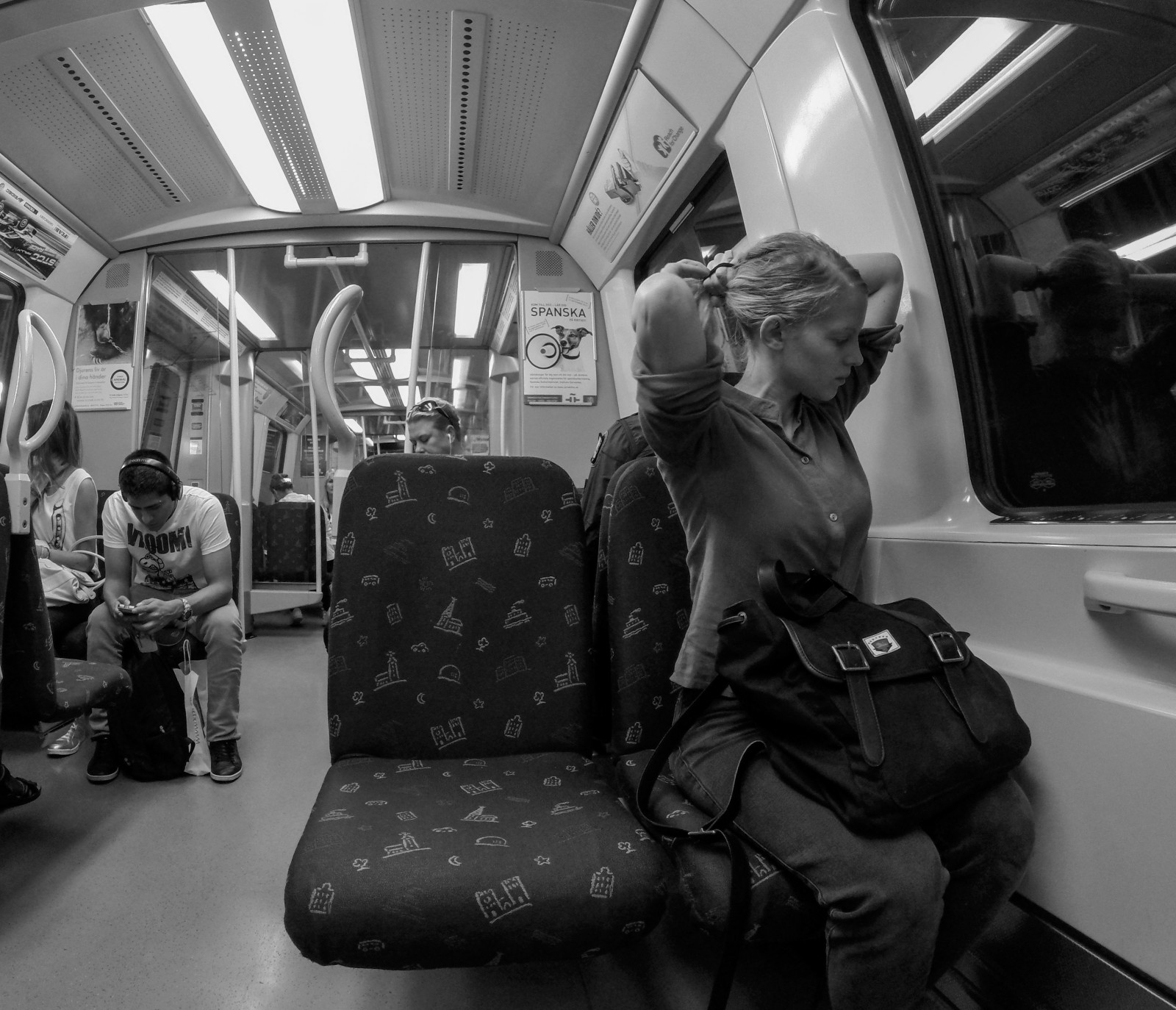 Černá, bílý, auto, Černý a bílý, druh dopravy, fotografování, monochromatické fotografování, momentka, vozidlo, černobílý, technika, Film noir, úhel, ulice, veřejná doprava, tma