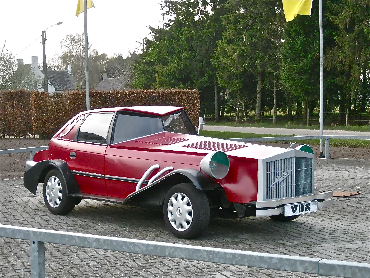 รถ, ยานพาหนะ, ปีศาจ, เบลเยี่ยม, รถโบราณ, รถคลาสสิก, รถเก๋ง, Opel, 2014, มุมมองถนน, streetphoto, Astra, คลาสสิก, จินตนาการ, strassenszene, รถสีแดง, belgie, ด่าง, จินตนาการ, gespot, belgique, แปลก, การออกแบบยานยนต์, ภายนอกยานยนต์, รถกะทัดรัด, ยานยนต์, รถโบราณ, straatfoto, carspot, vds, ป๊อปปี้, Zelfbouw, แฟนตาซี, goirleweg