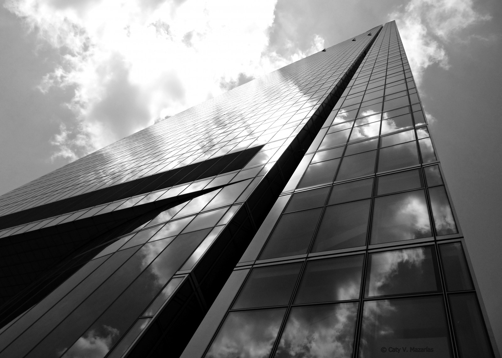 แสงแดด, คน, สีขาว, ดำ, ขาวดำ, สถาปัตยกรรม, อารมณ์ขัน, การสะท้อน, ท้องฟ้า, สมมาตร, ตึกระฟ้า, สีน้ำเงิน, สเปน, มาดริด, เพื่อน, Hola, เบา, Vida, รูปร่าง, บรรทัด, ทักทาย, Gente, ซุ้ม, Amigos, หลายสี, callesdemadrid, espana, ดำและขาว, ถ่ายภาพขาวดำ, หอบล็อก, daylighting, descanso, เสรีภาพ, วันที่มีความสุข, จูบ, comunidaddemadrid, o พิเศษ, Bromas, demadridalcielo, Findesemana, gentedemadrid, ilovemadrid, ในประเทศสเปน, mu ecos, noalaviolencia, peopleinmadrid, risas, seeninmadrid, ความอดทน, turismodemadrid, vistoenmadrid, amomadrid, fiestasdemadrid, กระเจี๊ยบแดง a, จินตนาการเป็น, genteenmadrid, payaso, sanisidro, paseodelacastellana, cuatrotorresbusinessarea, cuatrotorres, cuatrotorresdemadrid, madridcuatrotorres