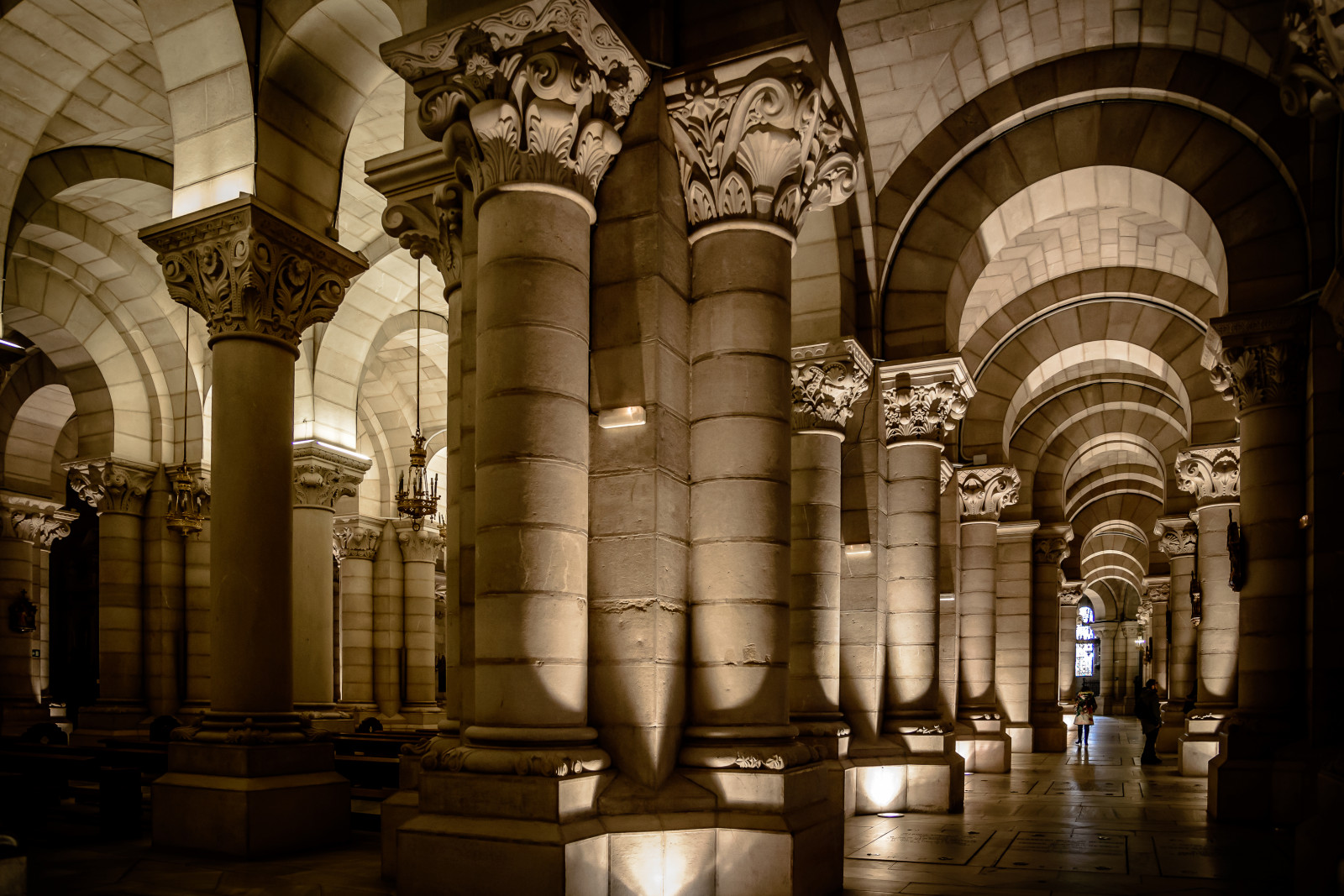 chrám, architektura, budova, symetrie, mešita, sloupec, Nikon, oblouk, Madrid, pasáž, katedrála, klášter, struktura, palác, gotická architektura, NIKKOR, 24120, flickr, bazilika, D600, fx, nikond600, pepoexpress, d60024120, 24120f4, nikon24120, callesdemadrid, madridarchitecture, edificiosdemadrid, monumentosdemadrid, madridstreets, madridbuildings, parquesdemadrid, httpswwwflickrcomgroupsnikonfxpooltagsd600, dávná historie, místo uctívání, krypta, Cripta, laalmudena