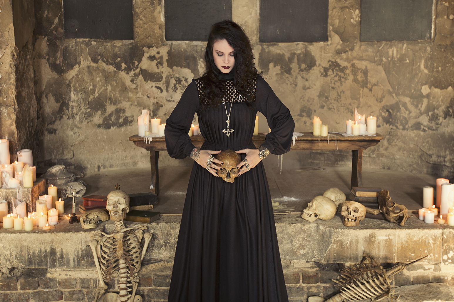 model, opuštěný, tetování, móda, lebka, smrt, kostra, kaple, Bathory, dívka, výtvarné umění, jo, Rebecca, wwwrebeccabathorycom, ticky, deacy, callyjo