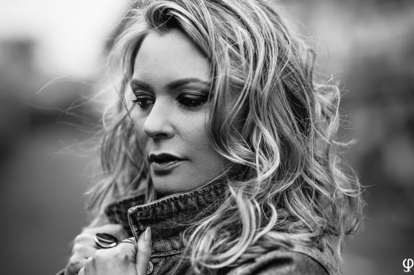 monochrome,portrait,face,contrast,model,blonde