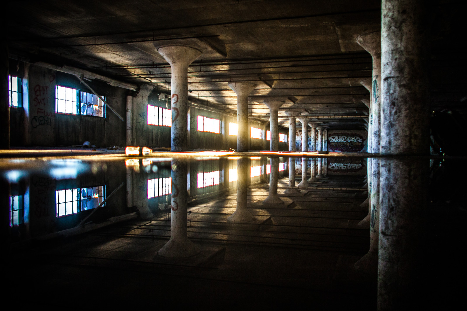 nat, vand, forladt, afspejling, USA, Michigan, Detroit, struktur, lys, 10, belysning, mørke, fav10, fav20, fav50, fav30, fav40, fav80, fav70, fav25, fav60, Forenede Stater, Amerikas Forenede Stater, Wayne County, superfave, fav90, boblo, boblodocks, boblodockbuilding, bobloislanddetroitdockbuilding