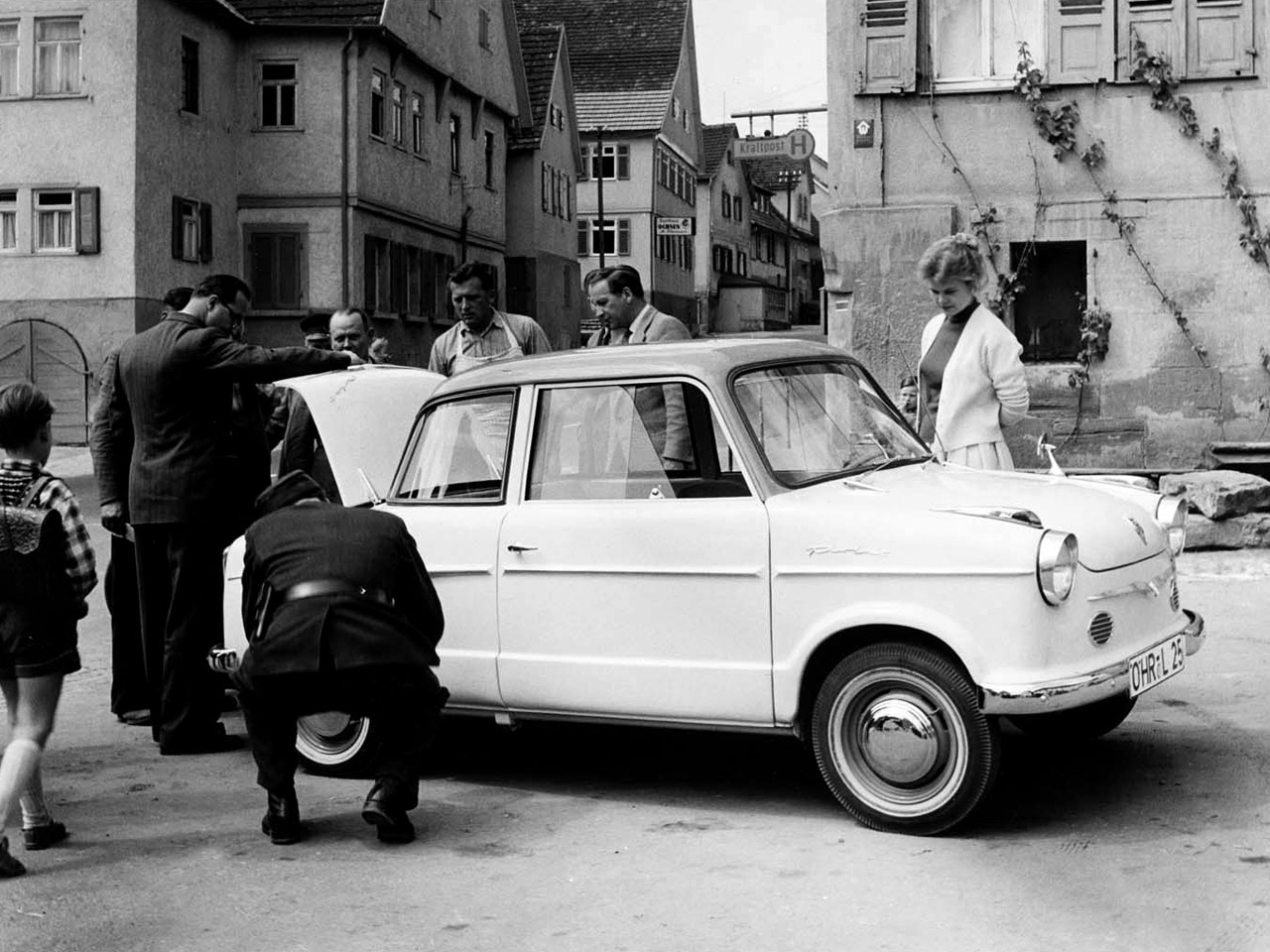 černobílý, auto, vozidlo, veteránem, limuzína, netcarshow, netcar, obrázky vozidel, photo auto, 1964, NSU, Prinz 2, klasický, Černý a bílý, monochromatické fotografování, pozemní vozidla, automobilového designu, automobil make, rodinný vůz, kompaktní vůz, motorové vozidlo, starožitný auto, městské auto