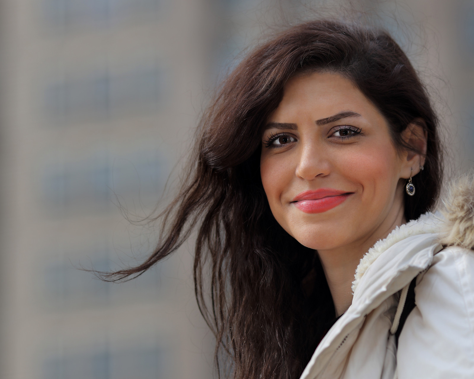 krása, dáma, dívka, ret, usměj se, focení, srst, prominent, hnědé vlasy, dlouhé vlasy, portrét, portrétní fotografie, model