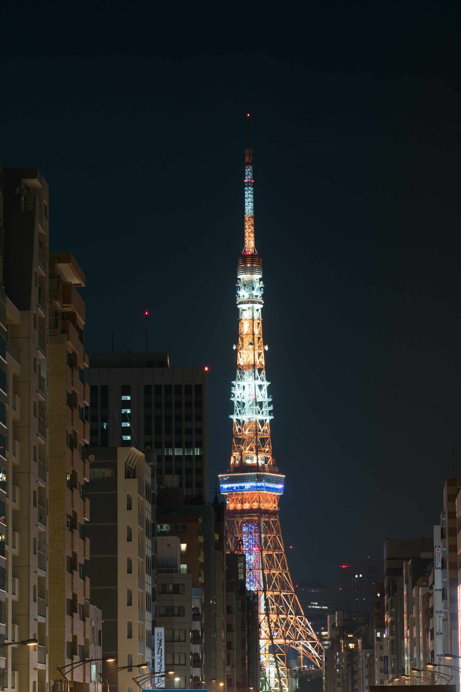 Japan, by, bybilledet, nat, arkitektur, afspejling, skyline, skyskraber, aften, tårn, Sony, skumring, metropol, Tokyo, Jp, Sky, downtown, overskyet, belyst, belysning, CC, milepæl, Tokyo Tower, a6300, 6300, kreative fællesheder, fe70200mm, fe70200mmf4goss, byområde, hovedstadsområde, menneskelig bosættelse, højhus
