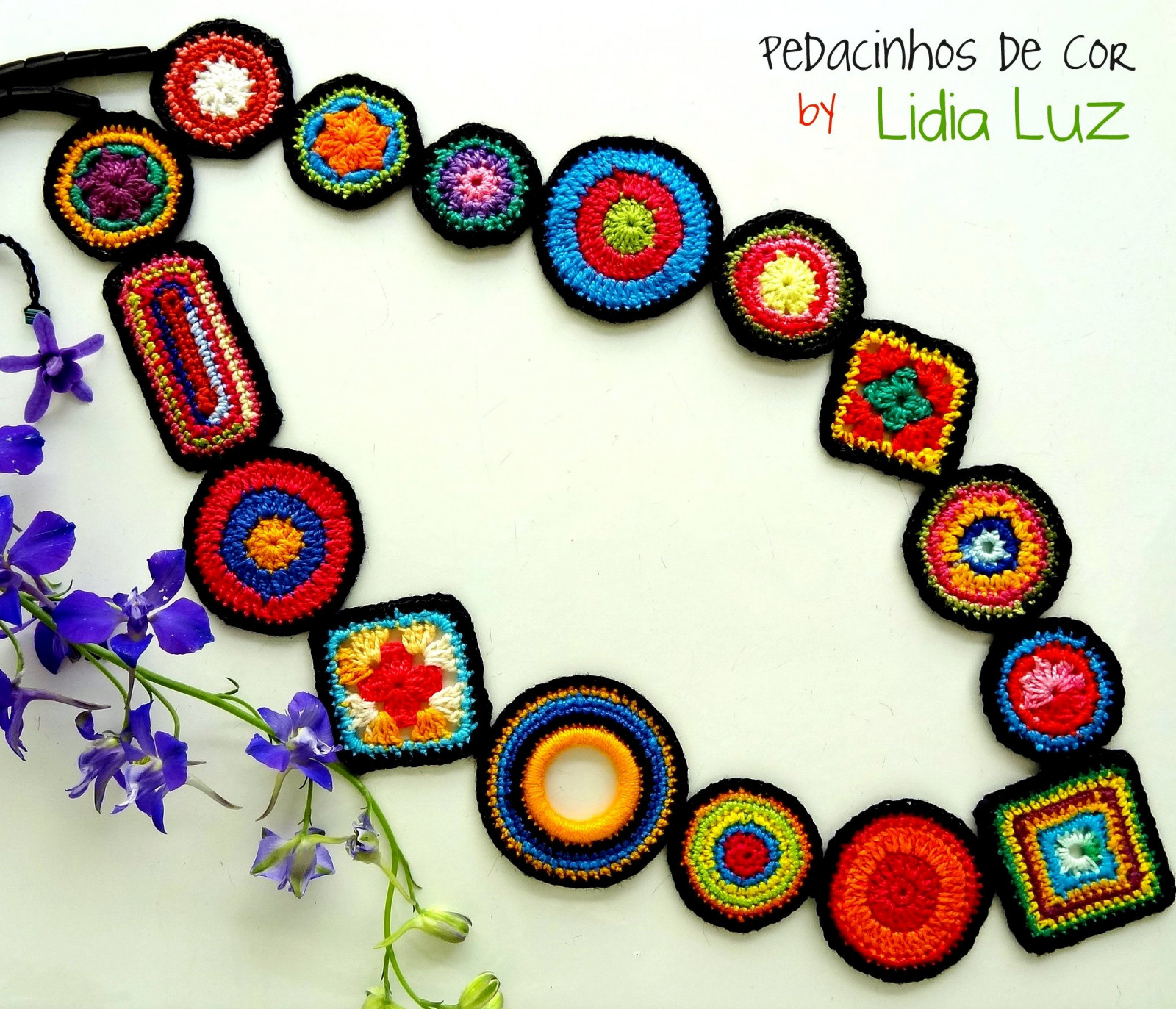 Wallpaper circle, necklace, handmade, crochet, jewelry, bijoux, bijuteria, Afghan, colar