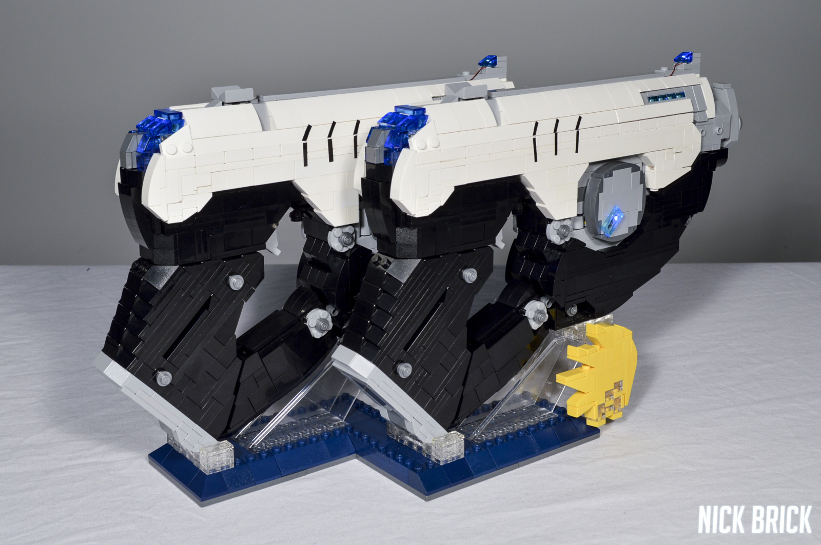 Wallpaper : LEGO, Overwatch, tracer, pulse, pistols, pistol, gun ...