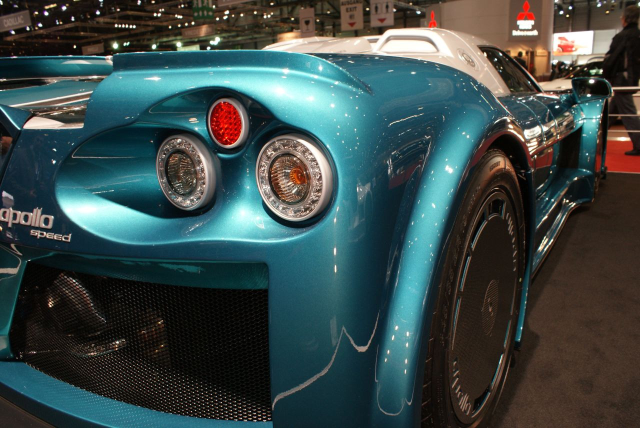 auto, vozidlo, sportovní auto, výkon auta, vlastní auto, Gumpert, netcarshow, netcar, obrázky vozidel, photo auto, 2011, Apollo Speed, kolo, výstava, superauto, pozemní vozidla, automobilového designu, závodní auto, automobil make, luxusní vůz, auto show