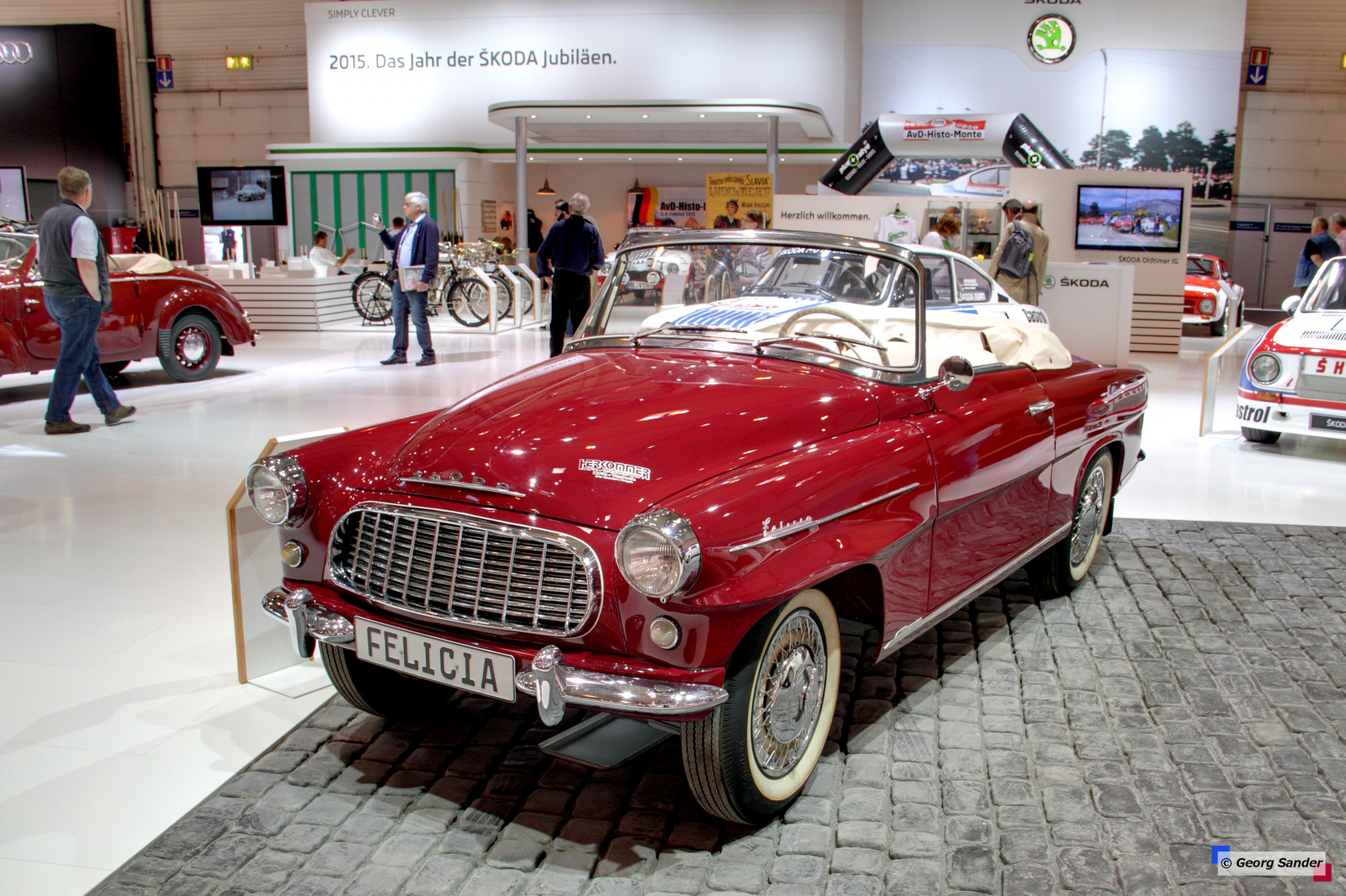 starý, auto, Červené, vozidlo, Německo, Mercedes Benz, sportovní auto, 2015, techno, cabrio, veteránem, Konvertibilní, Oldtimer, limuzína, alt, Felicia, Skoda, 1964, 1957, označit, mk, fotografie, cars, výstava, motor, mobil, auto, show, automobil, série, tapeta na zeď, klasický, fotky, typ, foto, obraz, obrázek, trouchnivění, snímky, fotografie, fotos, auta, typ, bild, generace, serie, bilder, litr, litr, automobil, essen, messe, Motorshow, technoclassica, Classica, automesse, oldtimermesse, kabriolet, pozemní vozidla, automobilového designu, automobilový exteriér, automobil make, model auta, luxusní vůz, motorové vozidlo, starožitný auto, auto show, vozy Volvo