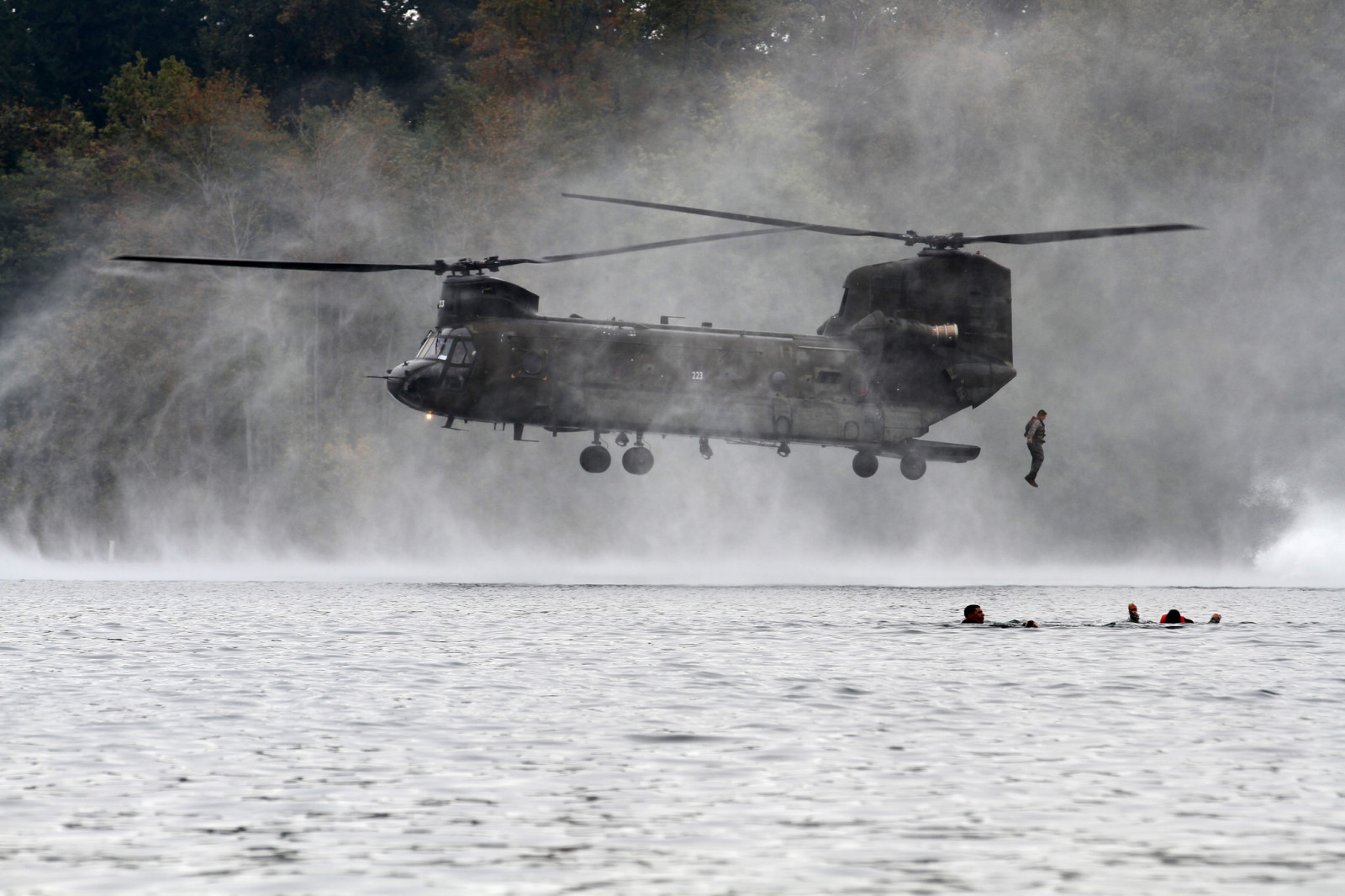 2048x1365 px, 47 Chinook, Boeing CH, US Army